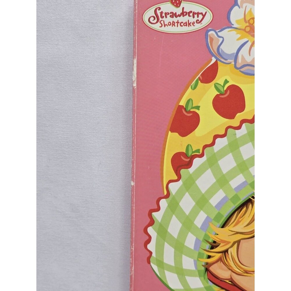 Strawberry Shortcake Board Book Apple Dumplin’s Day by Monique Z. Stephens - Picture 11 of 13
